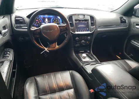 2018 Chrysler 300 S z USA, uszkodzony, nr VIN 2C3CCABG7JH222864